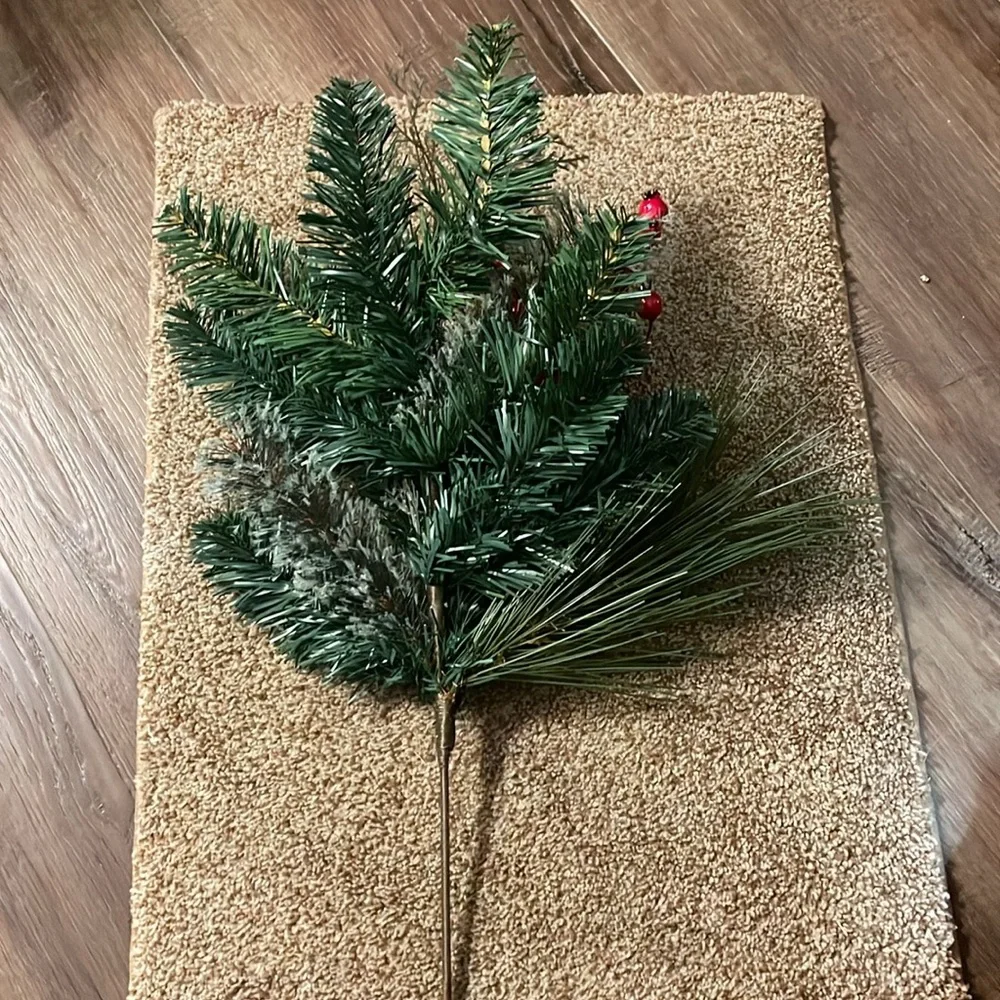 XL Chistmas Floral Green PINE SINGLE BRANCH SPRAY PICK WITH Berries